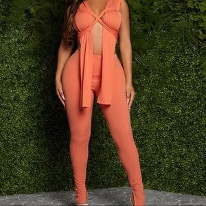 2 piece set, new with no tags